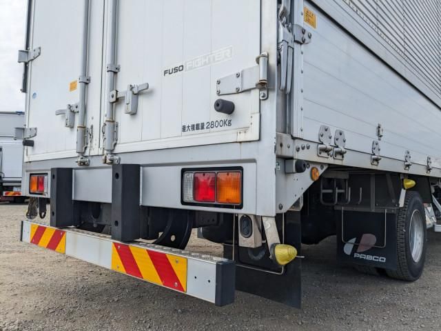 MITSUBISHI FUSOU FIGHTER 2015 Image 31