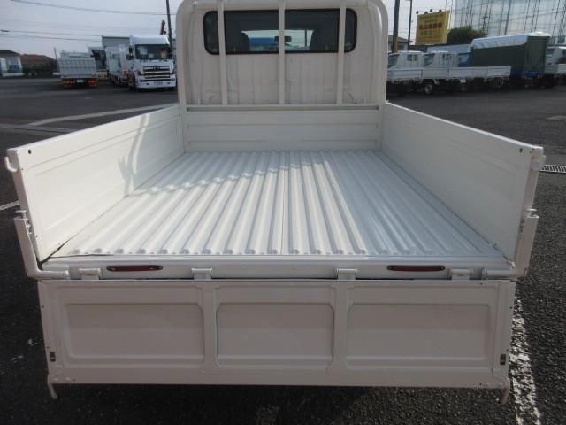 TOYOTA DYNA 2017 Image 31