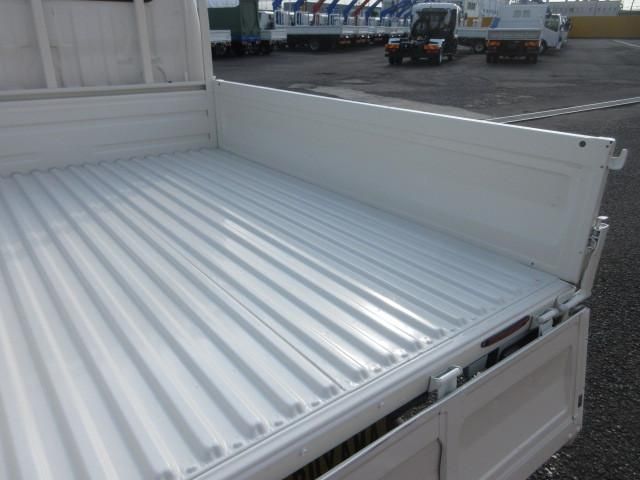 TOYOTA DYNA 2017 Image 31