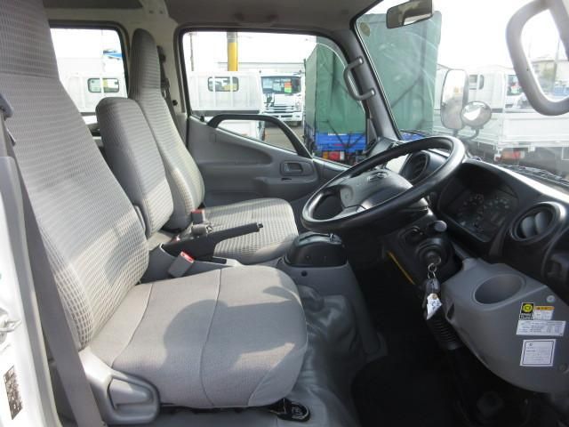 TOYOTA DYNA 2017 Image 31