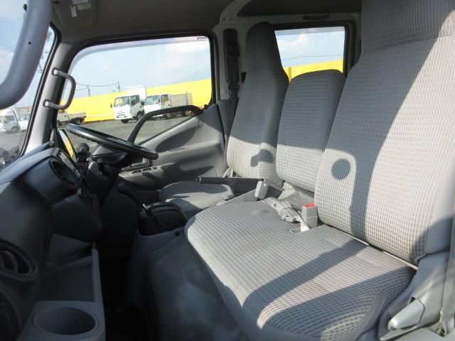 TOYOTA DYNA 2017 Image 31