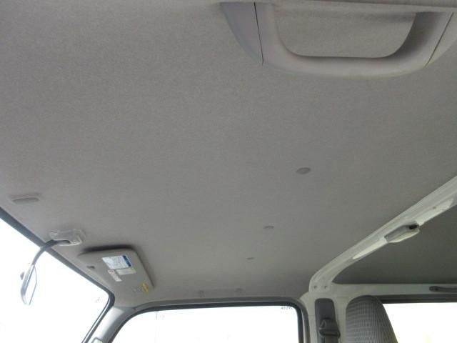 TOYOTA DYNA 2017 Image 31