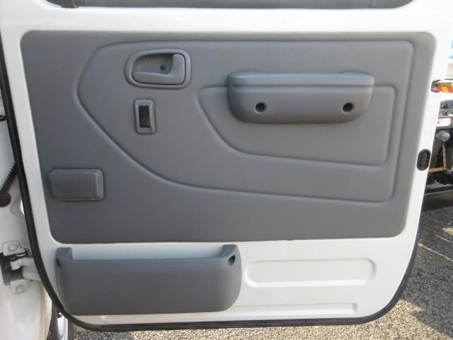 TOYOTA DYNA 2017 Image 31