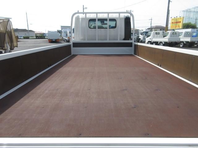 HINO DUTRO 2025 Image 31