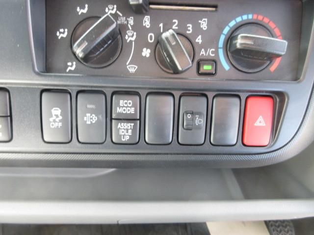 HINO DUTRO 2025 Image 31