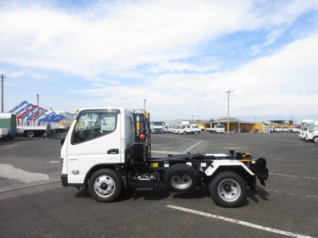 MITSUBISHI CANTER 2024 Image 31