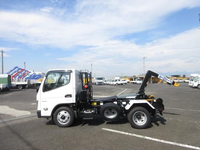 MITSUBISHI CANTER 2024 Image 31