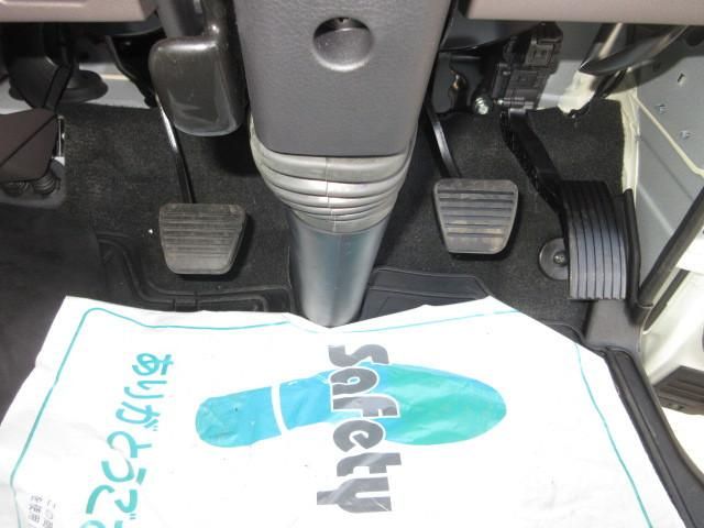 MITSUBISHI CANTER 2024 Image 31