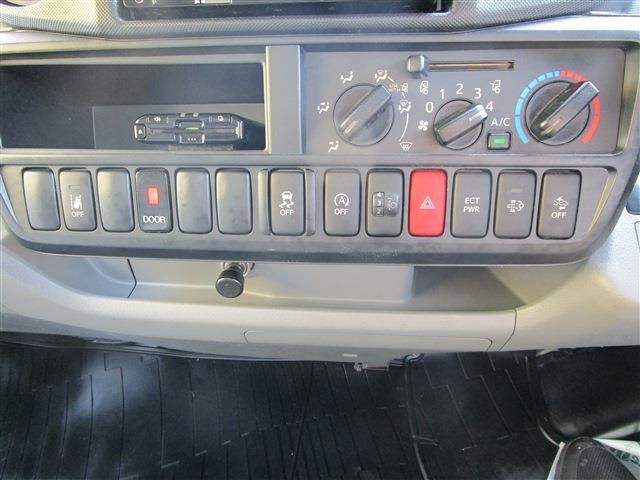 TOYOTA TOYOACE 2018 Image 31