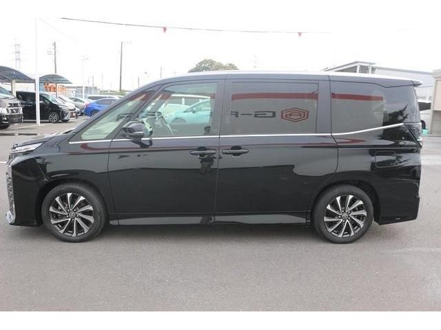 TOYOTA VOXY 2023 Image 31