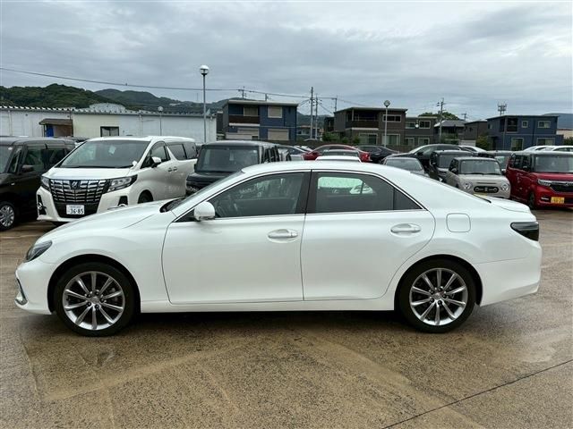 TOYOTA MARK X 2019 Image 31