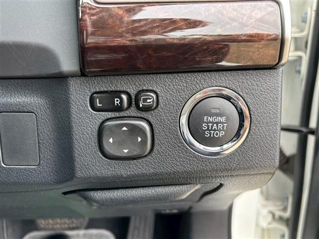 TOYOTA MARK X 2019 Image 31