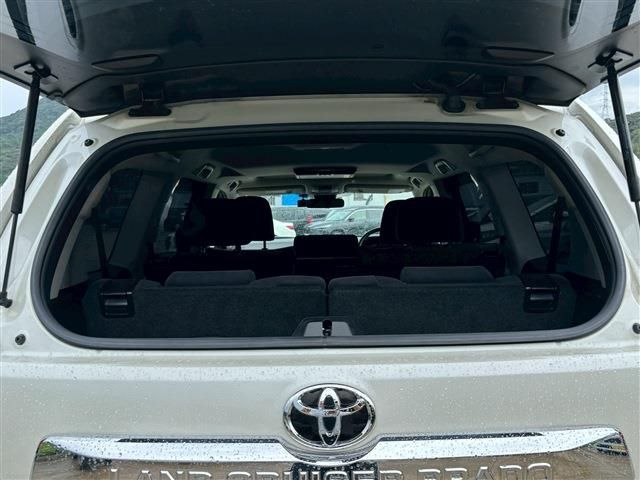 TOYOTA LANDCRUISER PRADO 2022 Image 31