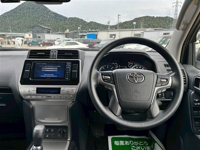 TOYOTA LANDCRUISER PRADO 2022 Image 31