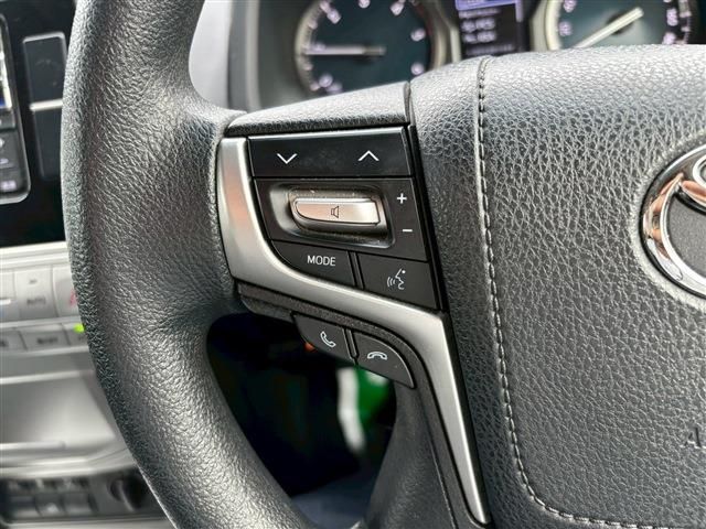 TOYOTA LANDCRUISER PRADO 2022 Image 31