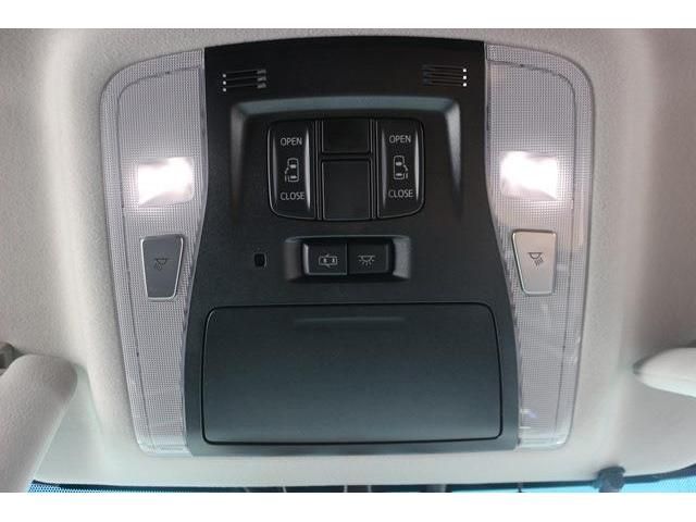 TOYOTA ALPHARD HYBRID 4WD 2017 Image 31