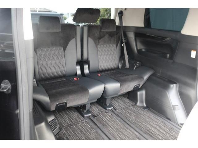 TOYOTA ALPHARD HYBRID 4WD 2017 Image 31