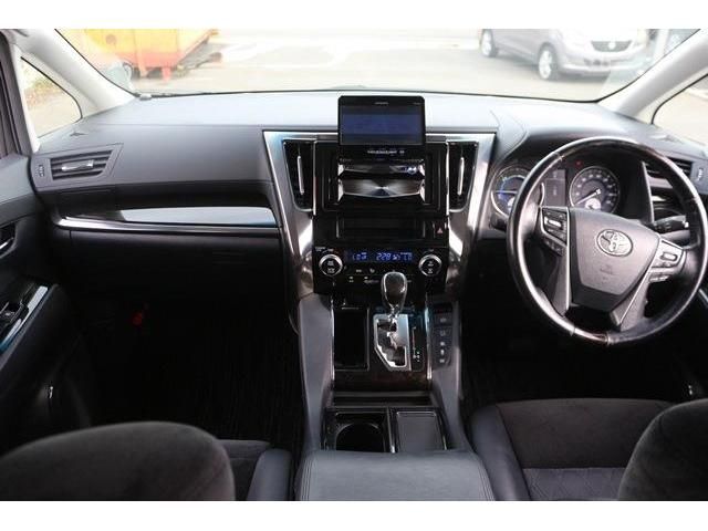 TOYOTA ALPHARD HYBRID 4WD 2017 Image 31