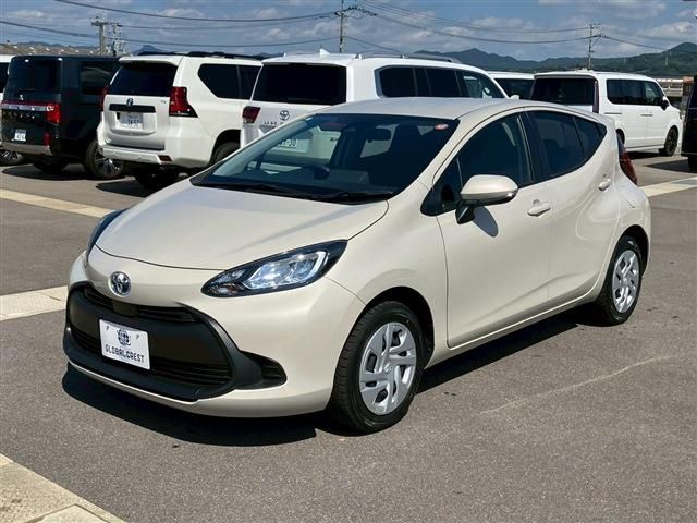 TOYOTA AQUA 2023 Image 31
