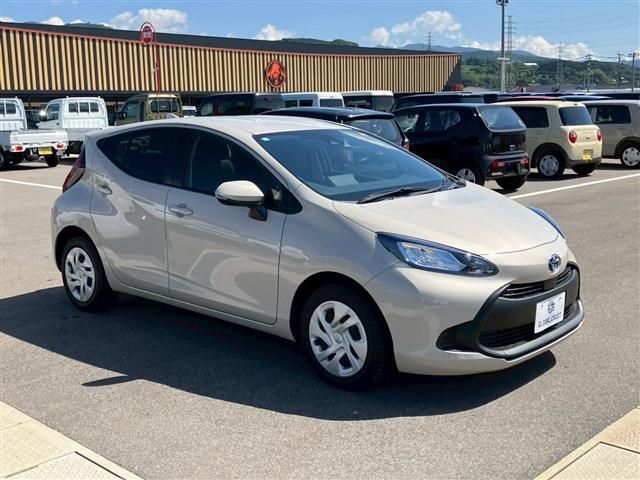 TOYOTA AQUA 2023 Image 31