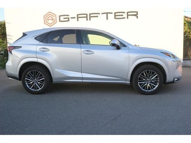 TOYOTA LEXUS NX200T 2015 Image 31