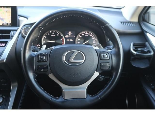 TOYOTA LEXUS NX200T 2015 Image 31