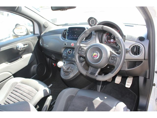 FIAT ABARTH 595 2021 Image 31