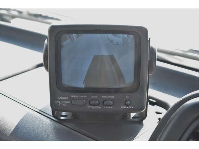 ISUZU ELF 2005 Image 31