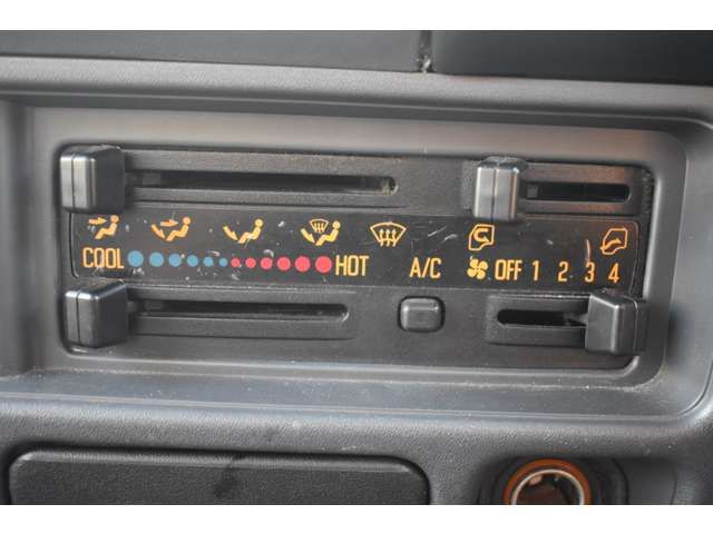 ISUZU ELF 2005 Image 31