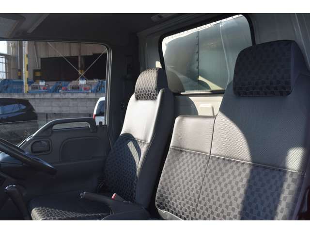 ISUZU ELF 2005 Image 31