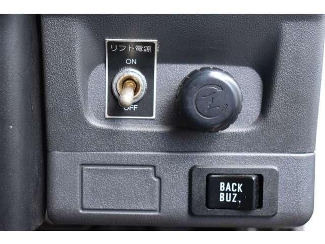 ISUZU ELF 2005 Image 31