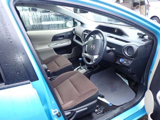 TOYOTA AQUA 2012 Image 31