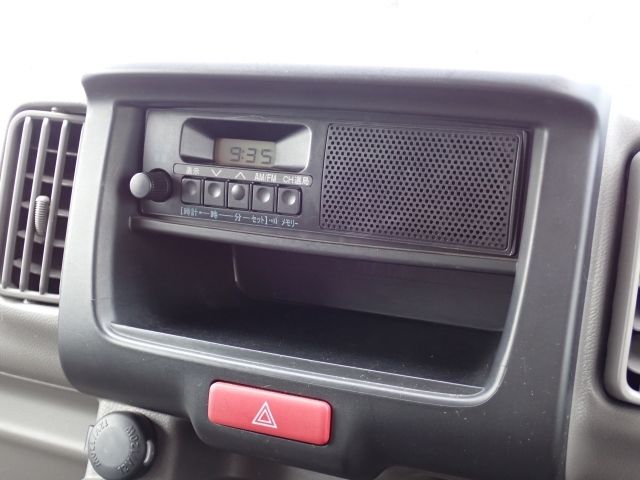 SUZUKI EVERY VAN 2018 Image 31