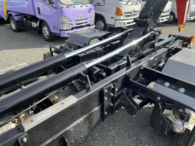 MITSUBISHI FUSOU FIGHTER 2016 Image 31