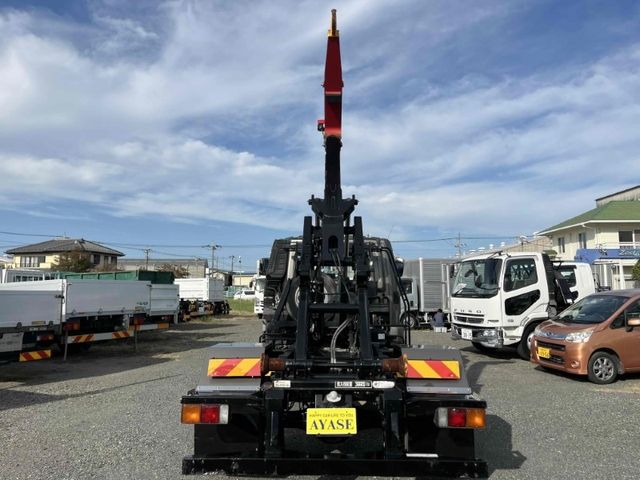 MITSUBISHI FUSOU FIGHTER 2016 Image 31