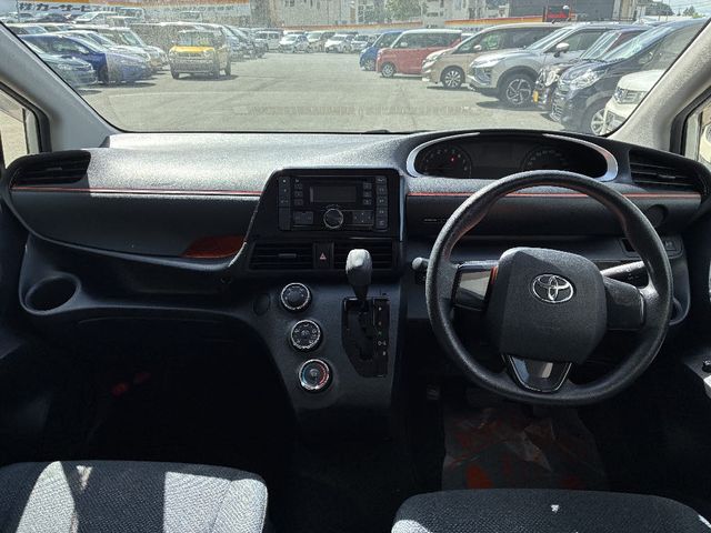 TOYOTA SIENTA 4WD 2016 Image 31