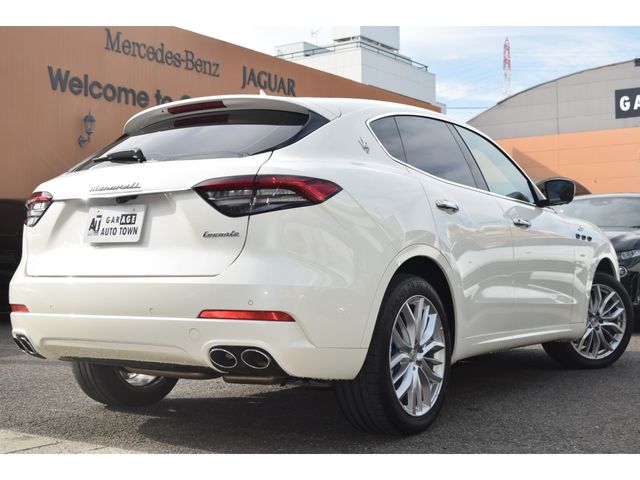 MASERATI LEVANTE 2022 Image 31