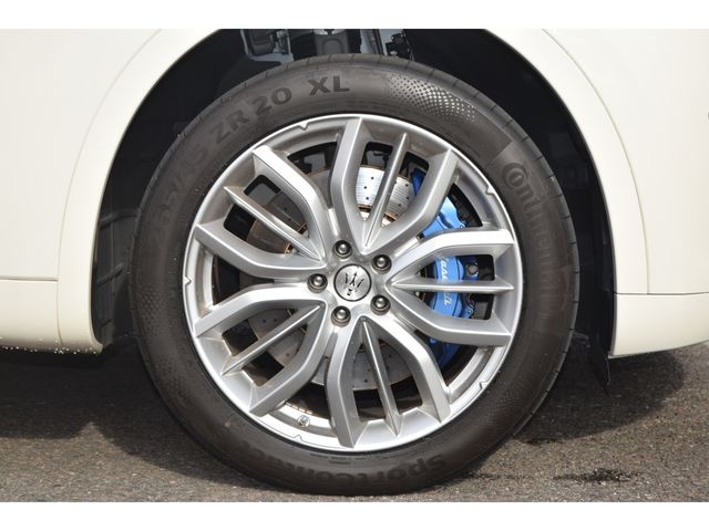 MASERATI LEVANTE 2022 Image 31