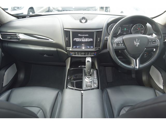 MASERATI LEVANTE 2022 Image 31