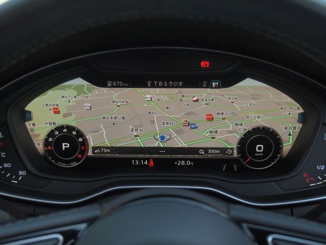 AUDI A4 AVANT 2018 Image 31