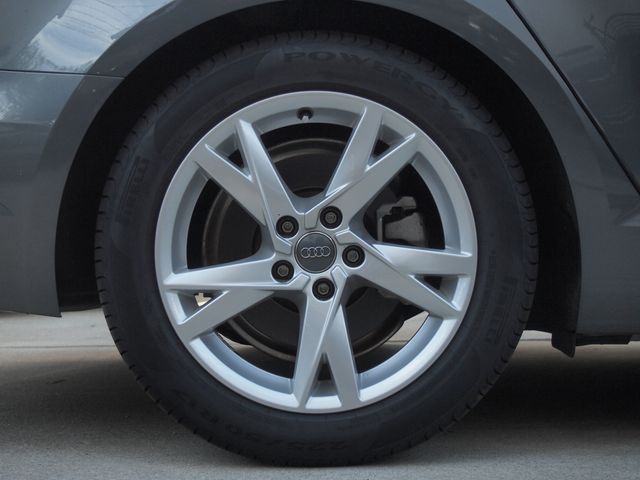 AUDI A4 AVANT 2018 Image 31