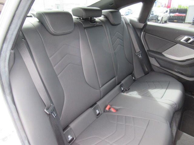 BMW 2SERIES GRAN COU 2025 Image 31