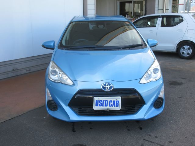 TOYOTA AQUA 2017 Image 31