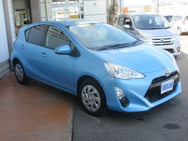 TOYOTA AQUA 2017 Image 31