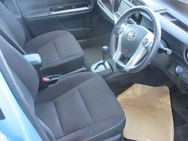 TOYOTA AQUA 2017 Image 31