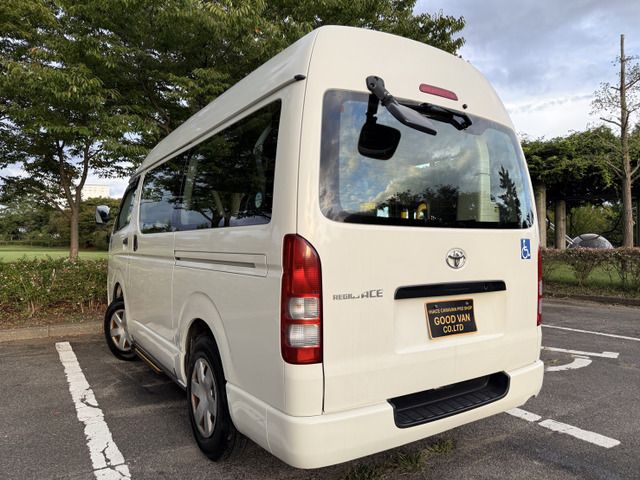 TOYOTA HIACE VAN 4WD 2011 Image 31