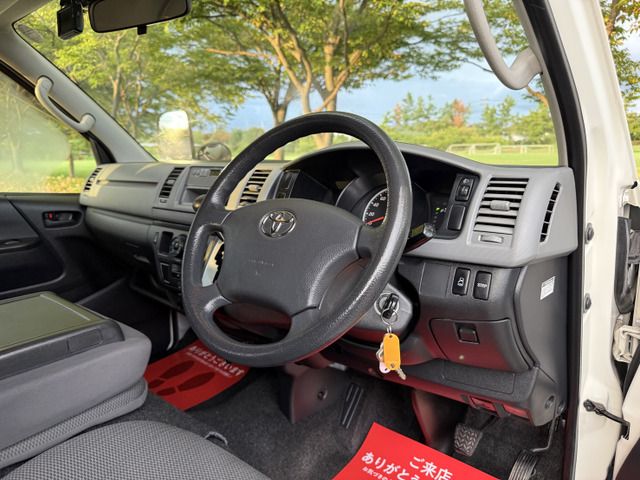 TOYOTA HIACE VAN 4WD 2011 Image 31