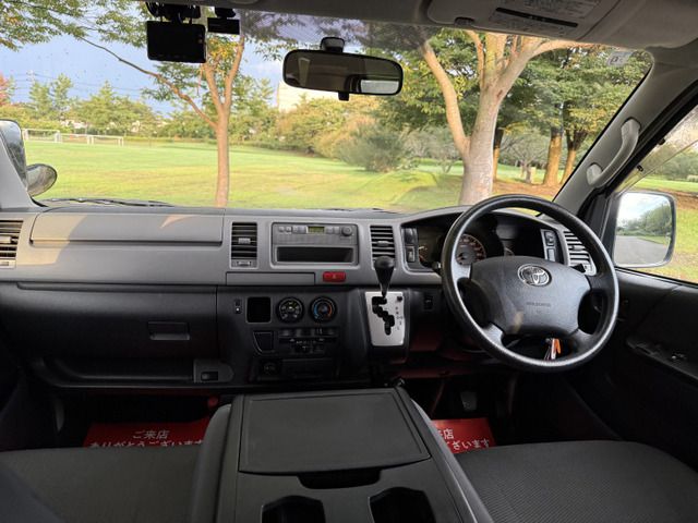 TOYOTA HIACE VAN 4WD 2011 Image 31