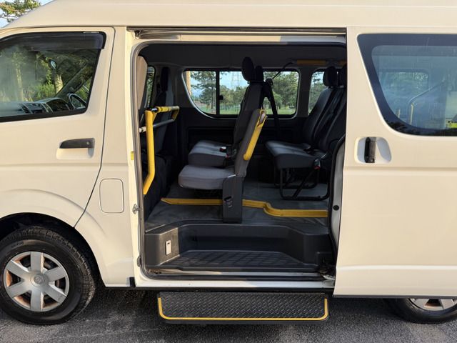 TOYOTA HIACE VAN 4WD 2011 Image 31