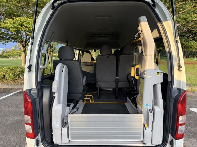 TOYOTA HIACE VAN 4WD 2011 Image 31